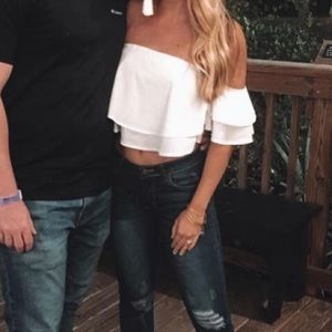 Flirty layered strapless crop top. Size: Small